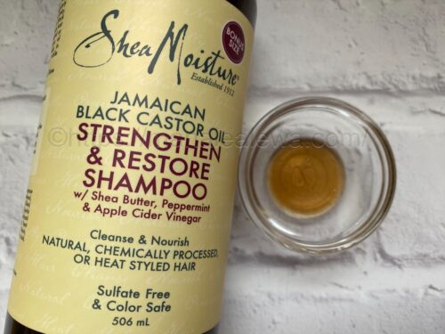 SheaMoisture-jamaican-black-castor-oil-strengthen-restore-shampoo-texture