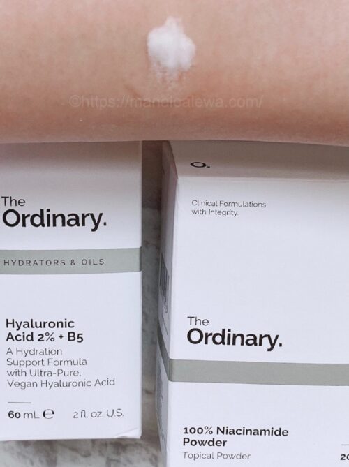 The-Ordinary-100%-niacinamide-powder-texture